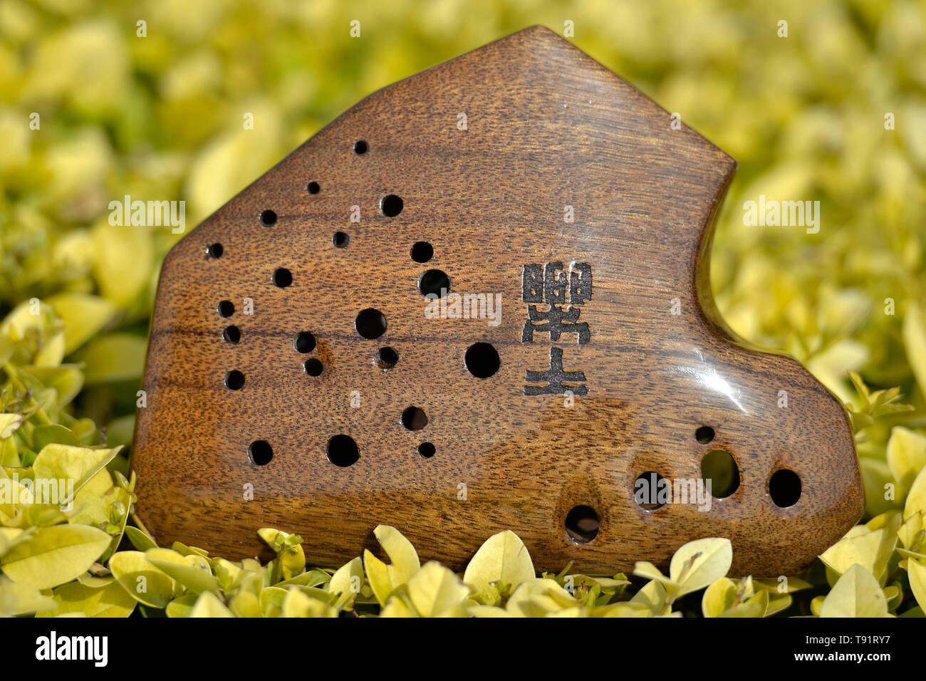 Xingta, China's Hebei Province. 14th May, 2019. Ocarina, a flute-like  instrument, is pictured at a studio in Xingtai, north China's Hebei  Province, May 14, 2019. Ocarina is a wind musical instrument typically