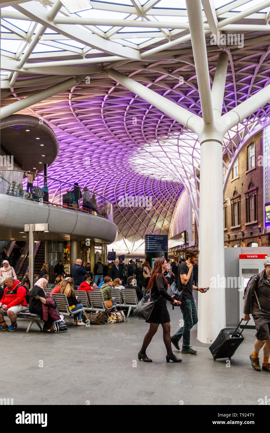 The concourse and ticket area of King's Cross Station, from the ...