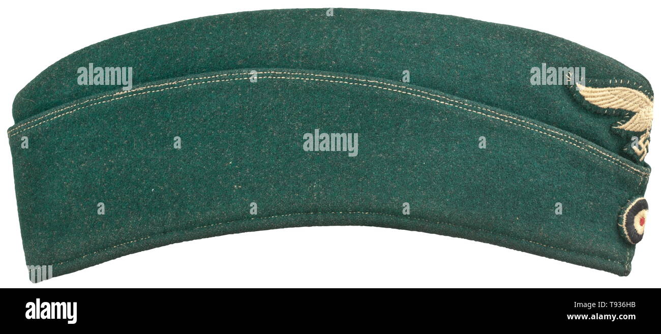 dark green forces