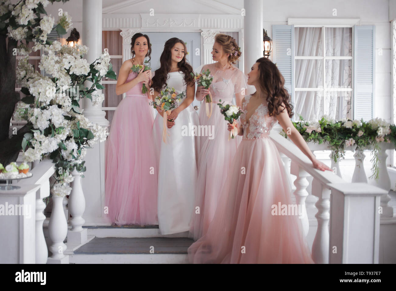 Friends wedding dress hi res stock photography and images Alamy