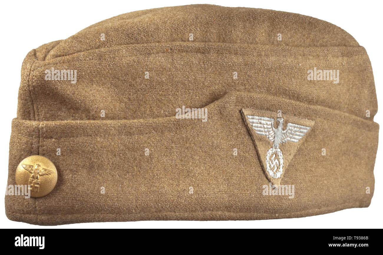 A fatigue cap 'Schiffchen' for members of the Ordensburgen Olive-coloured woollen cloth, BeVo-woven party eagle on a brown triangle, party cap buttons, dark brown inner liner. Minimal signs of use. historic, historical, 20th century, Additional-Rights-Clearance-Info-Not-Available Stock Photo