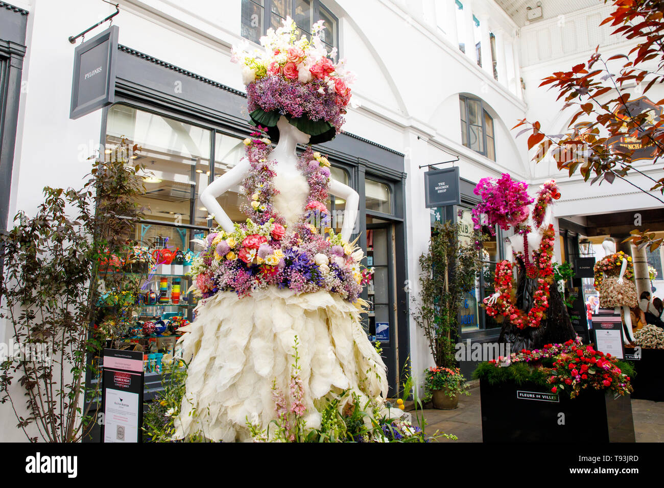 LONDON, UNITED KINGDOM MAY 15th, 2019 Fleurs de Villes in Covent