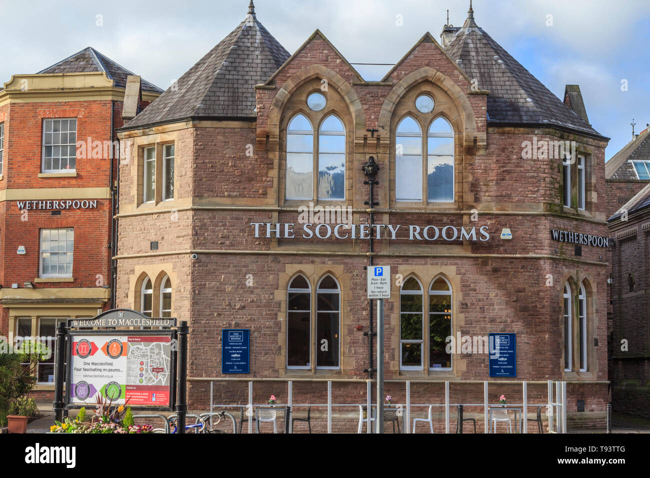 Macclesfield town centre high street hires stock photography and