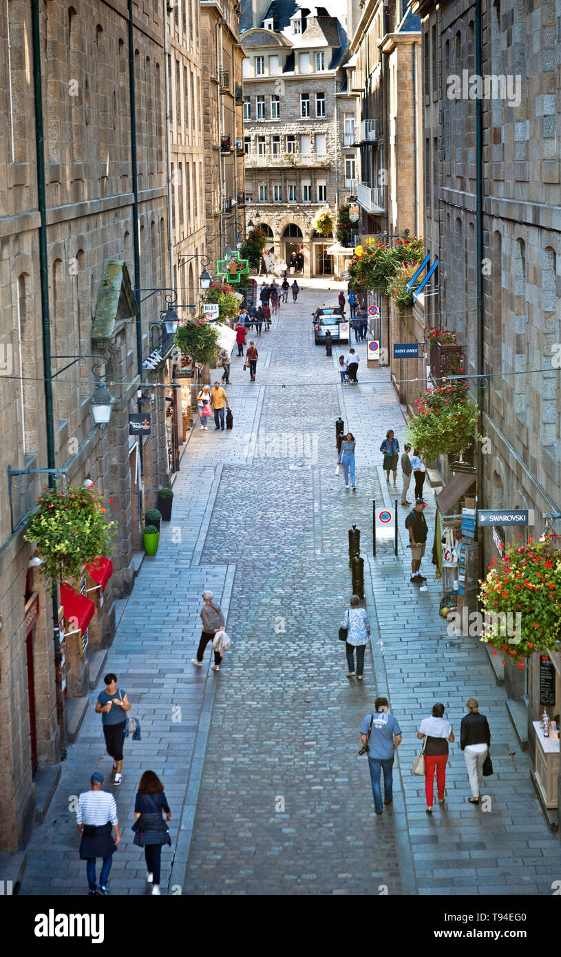 Saint-Malo (Brittany, north-western France): “rue Saint-Vincent” street in  the historic inner city *** Local Caption *** Stock Photo - Alamy
