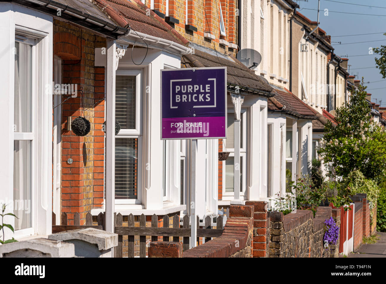 Purple bricks hires stock photography and images Alamy