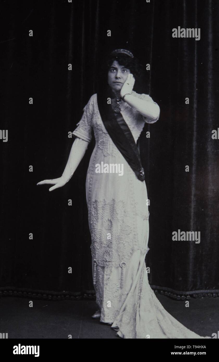 La actriz Margarita Xirgu Stock Photo Alamy