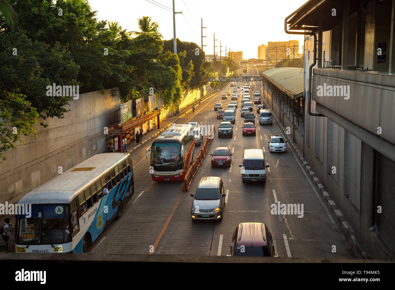 Philippine rush hour hires stock photography and images Alamy