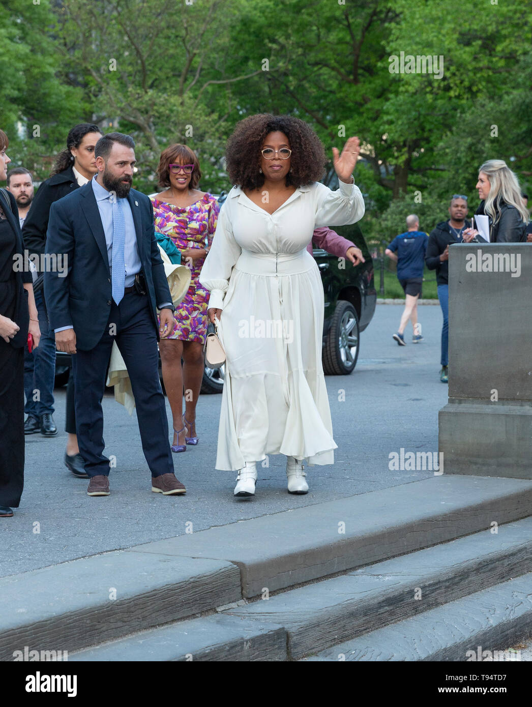 Gayle King, Ava Duvernay and Oprah Winfrey attends the photocall News  Photo - Getty Images
