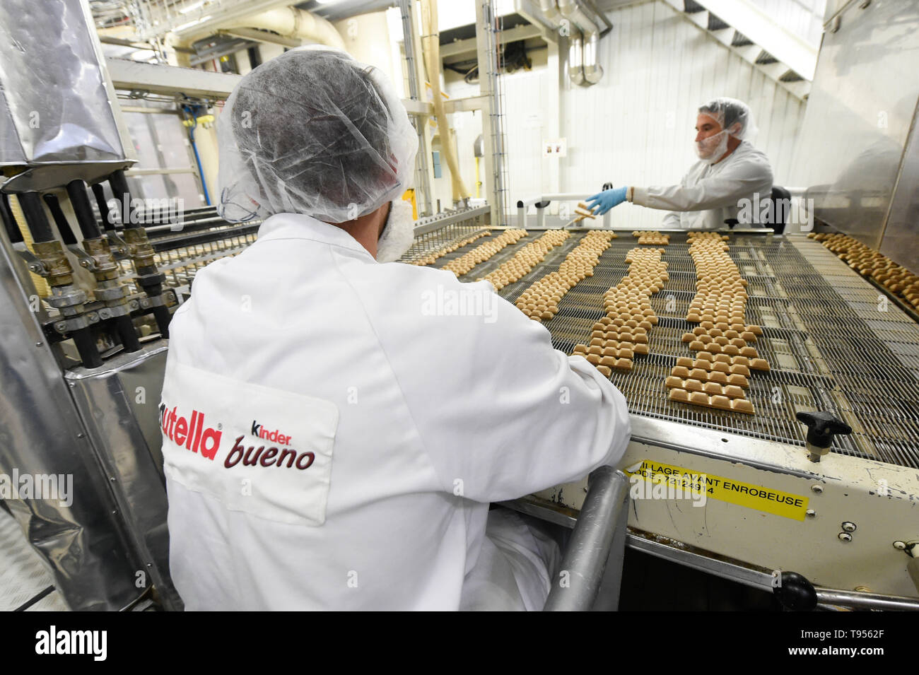 Ferrero plant in Villers-Ecalles, the company's first ever Nutella factory. Kinder Bueno production line *** Local Caption *** Stock Photo