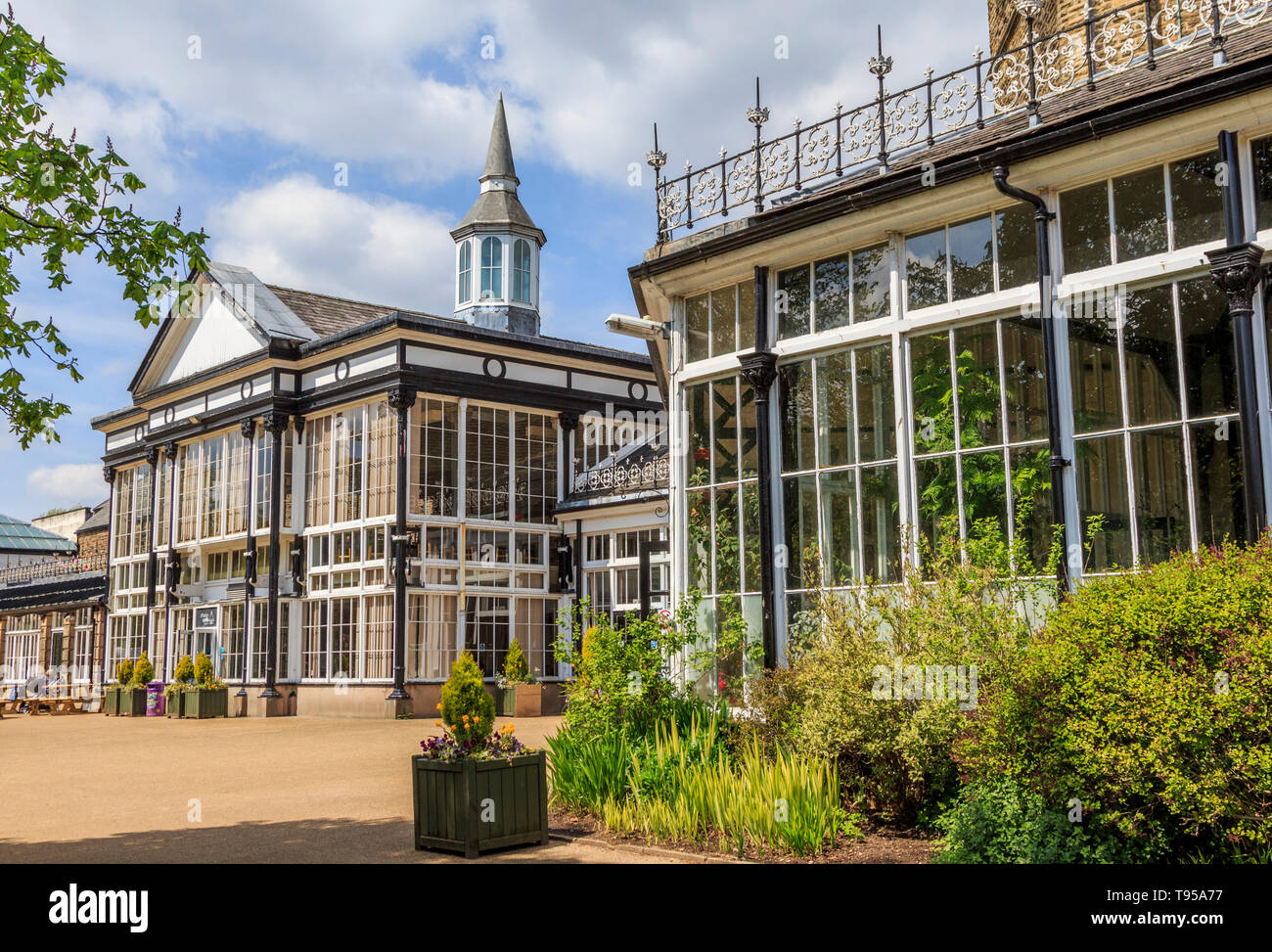 the-pavilion-gardens-buxton-hi-res-stock-photography-and-images-alamy