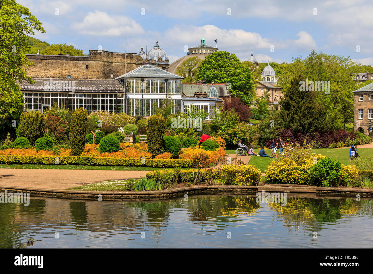 Pavilion gardens buxton hires stock photography and images Alamy