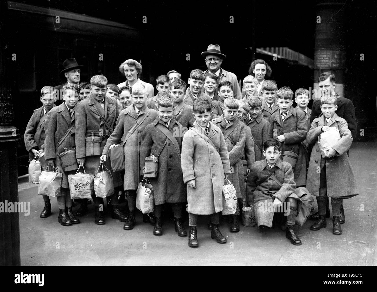 School children pupils evacuees during World War Two Stock Photo