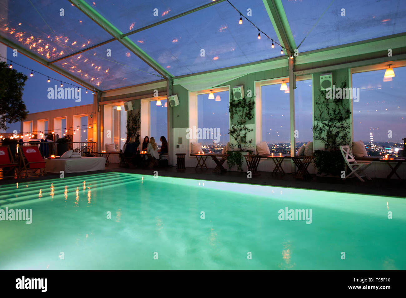 Swimming pool Hotel on the Sunset Strip in Los Angeles, CA, USA Stock