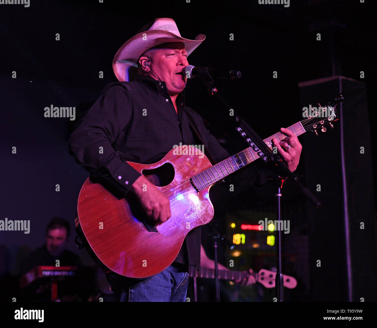 Tracy lawrence in hi-res stock photography and images - Alamy