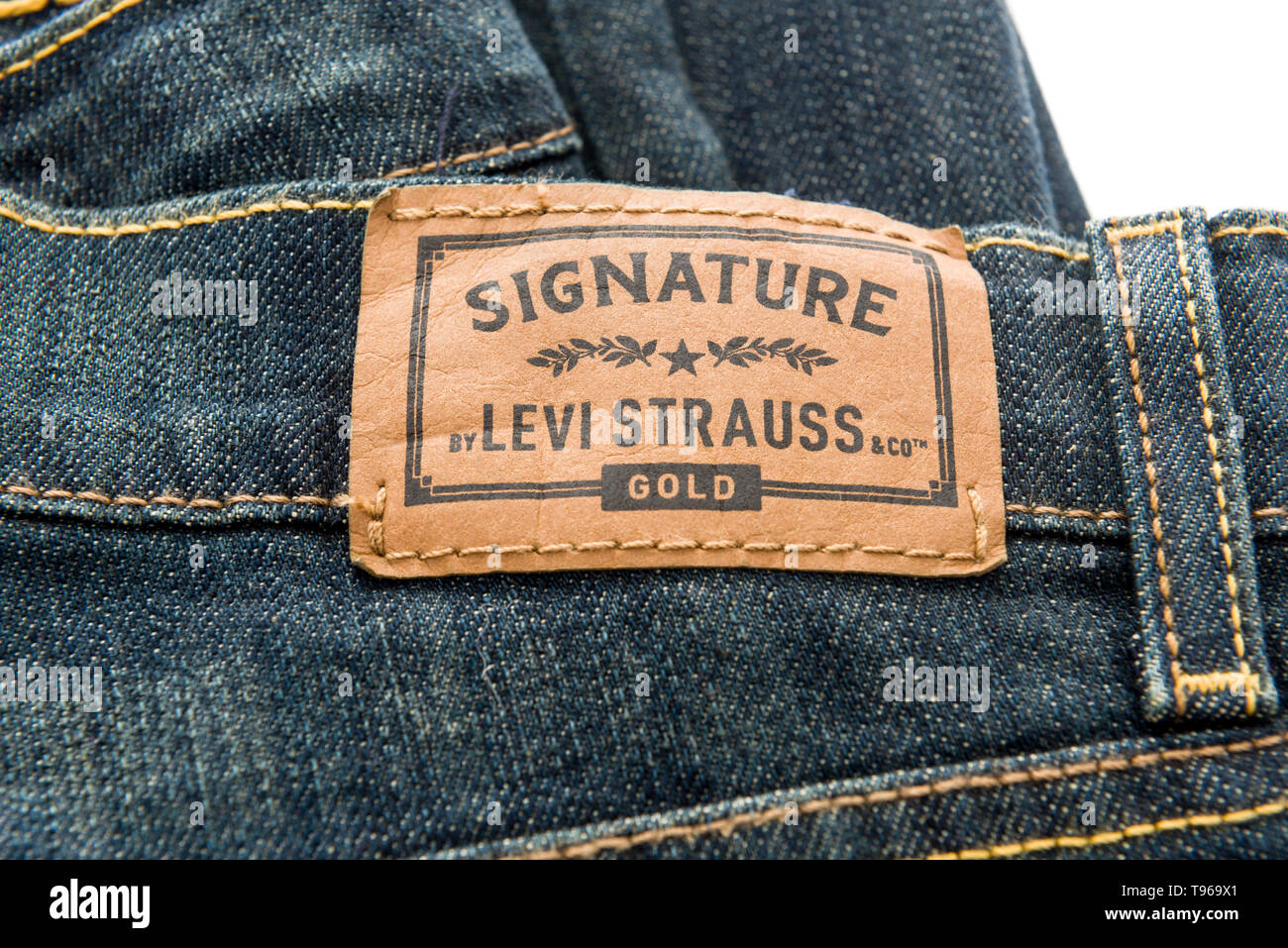 Levi Strauss Signature Gold Factory Sale, SAVE 43% 