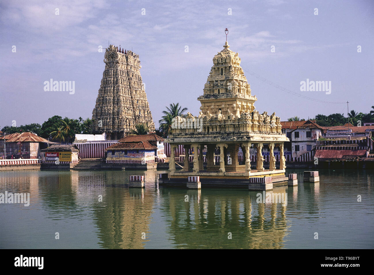 A VIEW OF THE SUCHINDRAN TEMPLE,NEAR KOVALAM KERALA, INDIA, ASIA Stock Photo