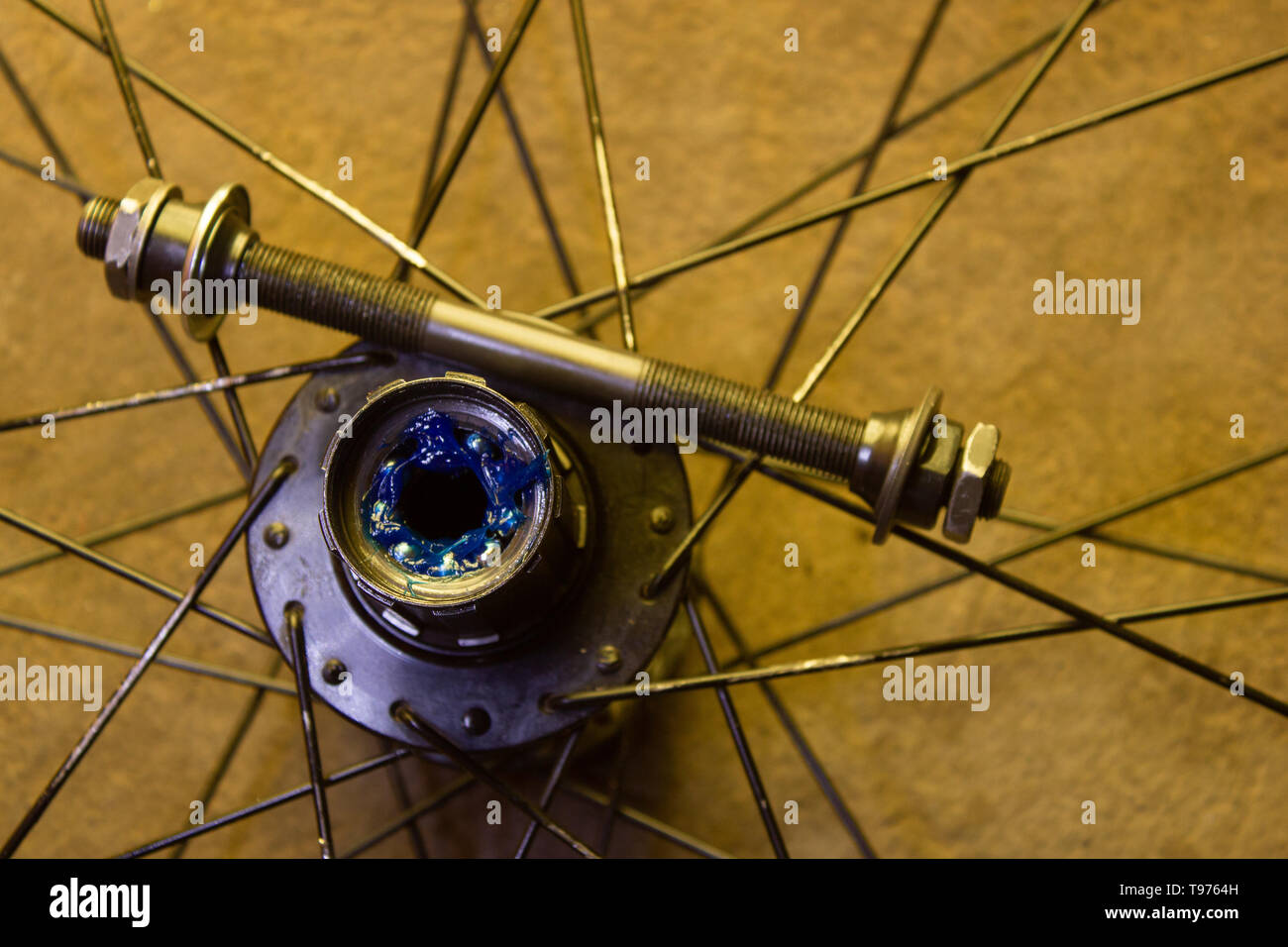 Ball bearings bicycle wheel hi-res stock photography and images - Alamy