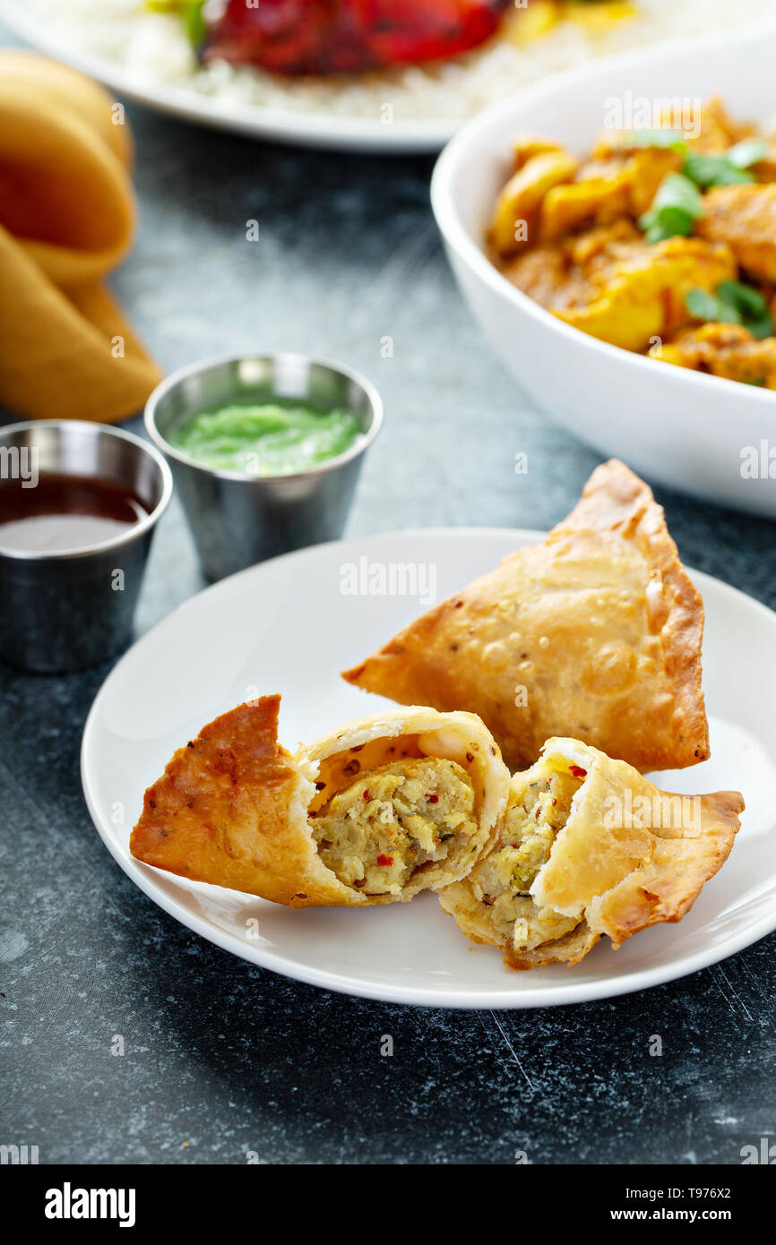 Indian samosas with vegetable filling Stock Photo - Alamy
