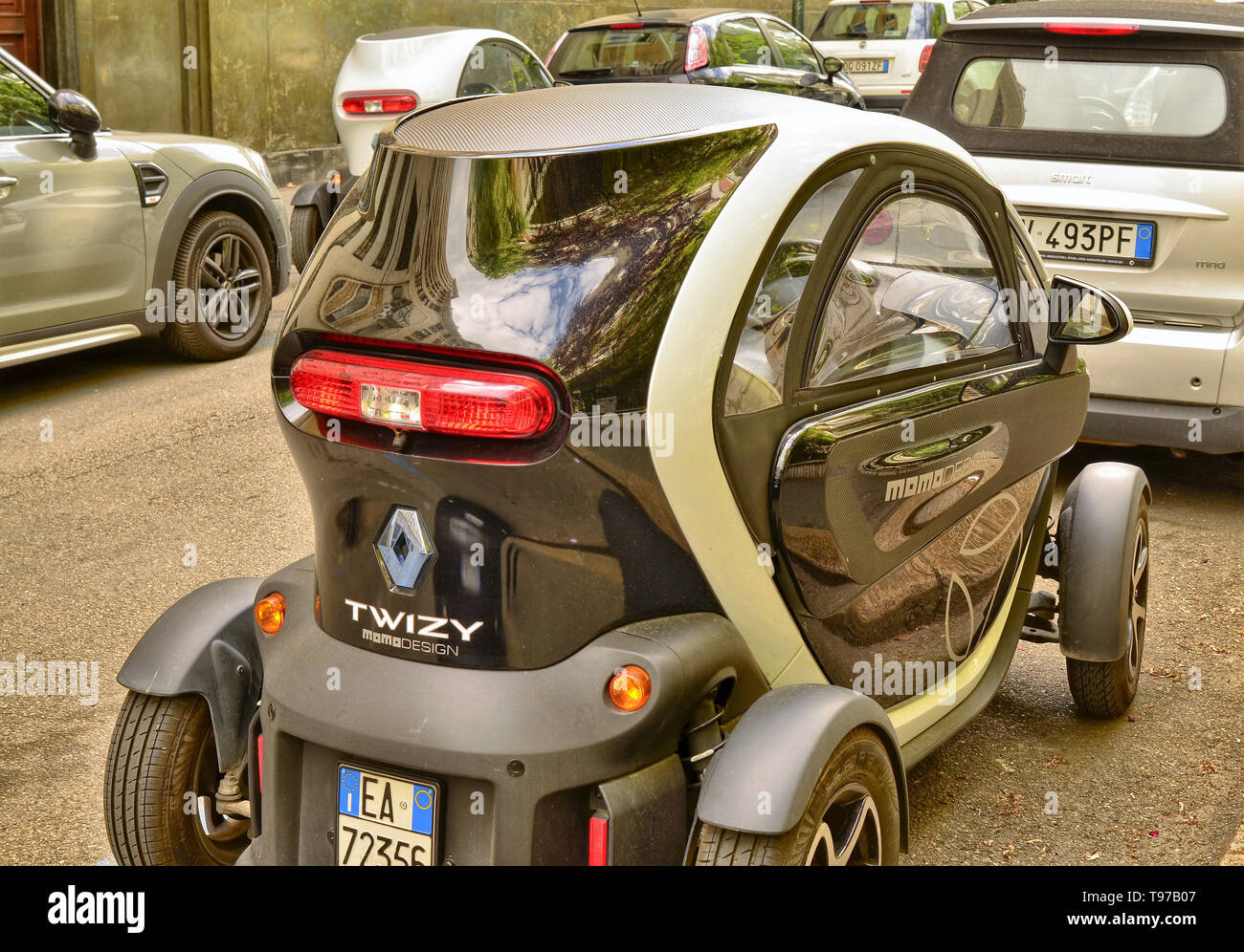 Smart twizy store