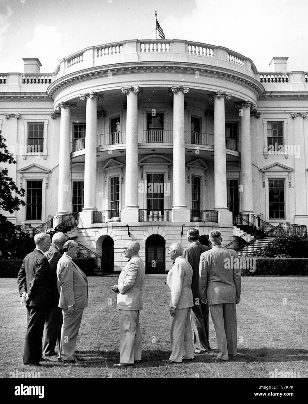 President Harry S. Truman and the Committee for the Renovation of the White House, 06/20/1949 Stock Photo