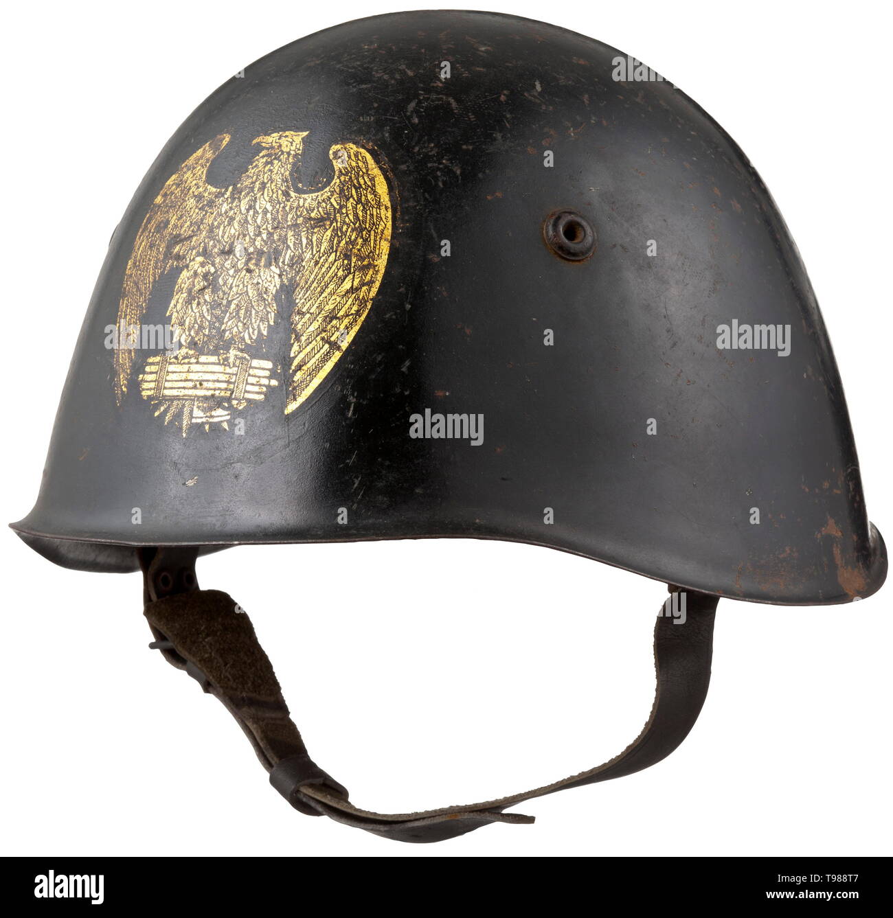 A helmet M 33 for generals of the M.V.S.N. of the Italian fascists  (Blackshirts) The skull with typical black finish, the obverse with  printed, gold-coloured emblem for generals. Light brown leather lining