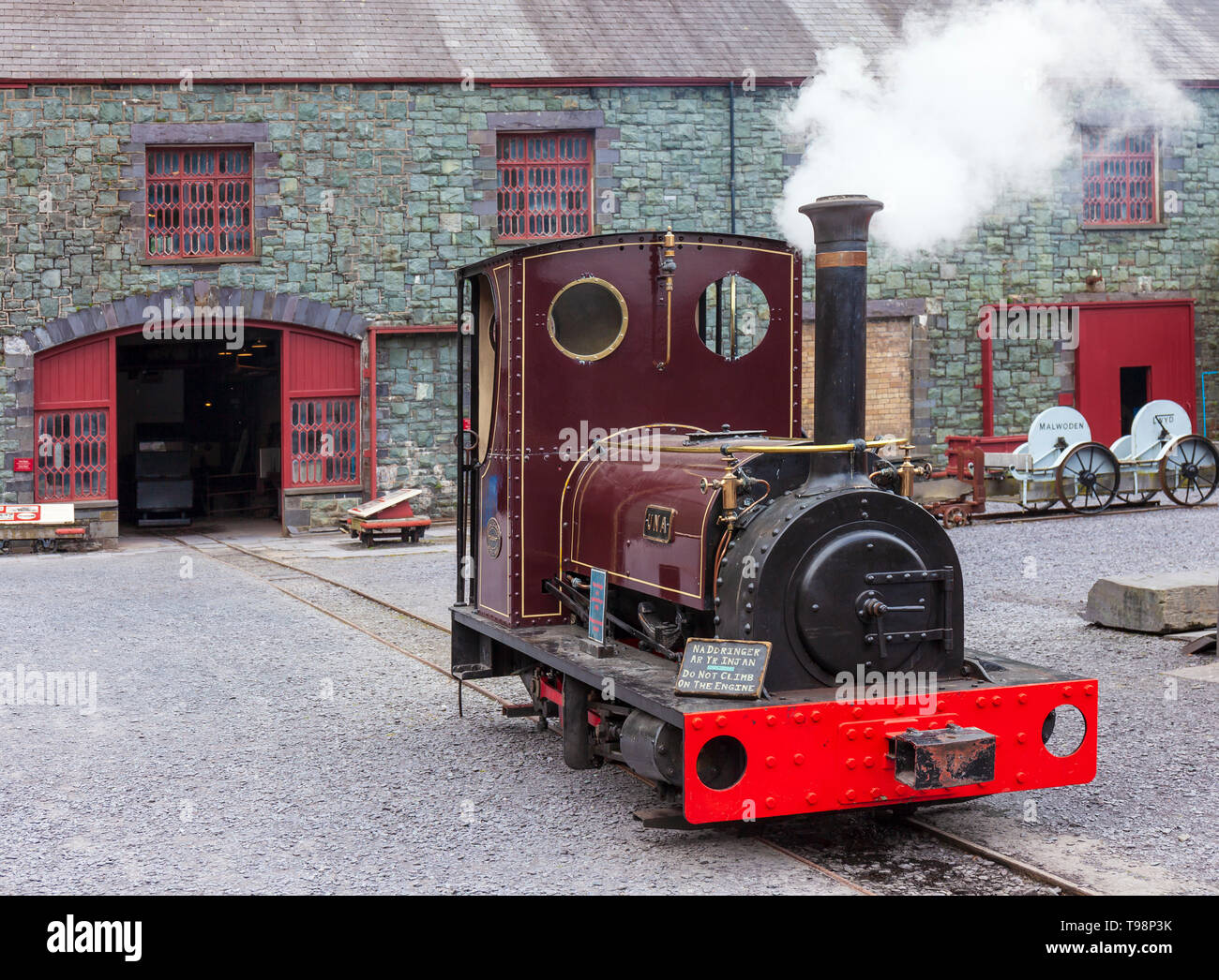 Una steam locomotive at The National Slate Museum in Llanberis, north Wales. Stock Photo