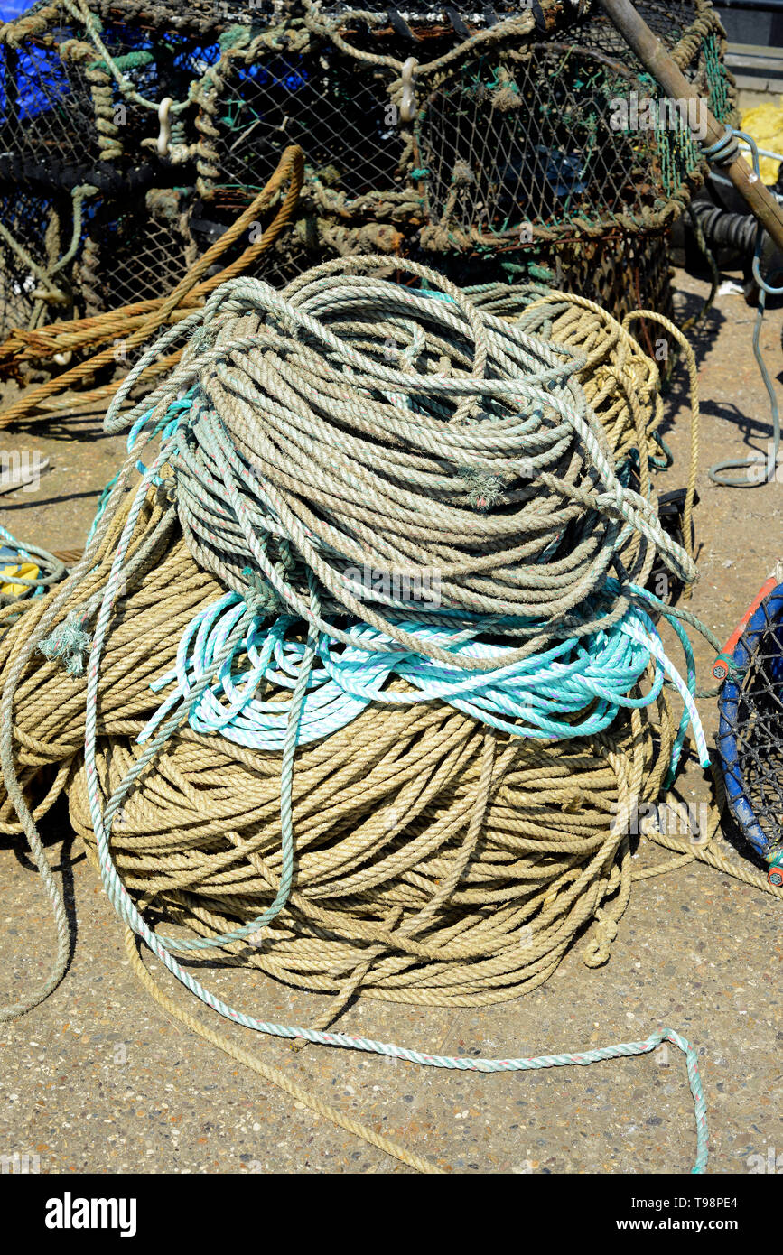 Fisherman ropes at Scarborough Harbour Stock Photo - Alamy