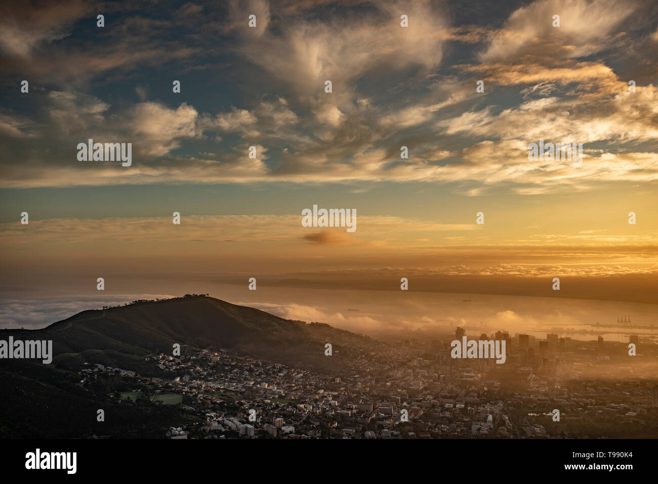 South african sunset sky hi-res stock photography and images - Alamy