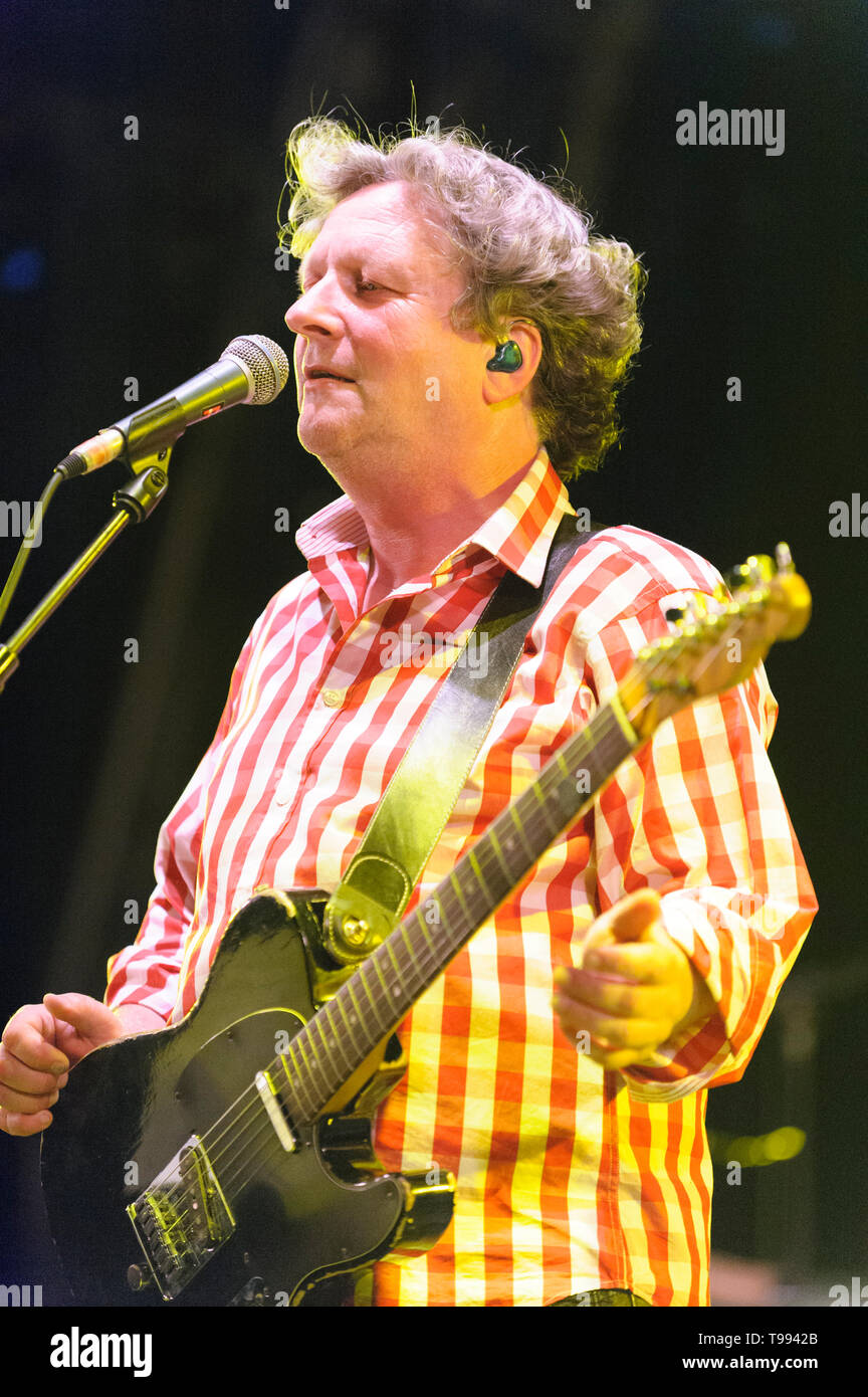 Glen Tilbrook of Squeeze performing at the Larmer Tree Festival, UK. July 17, 2014 Stock Photo
