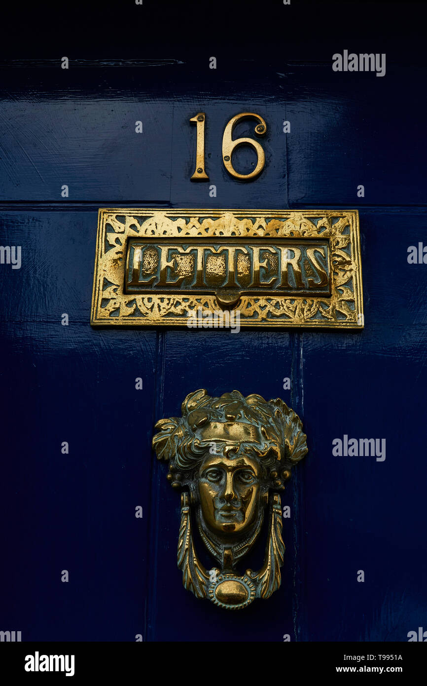 Colourful doorknobs in box hires stock photography and images Alamy