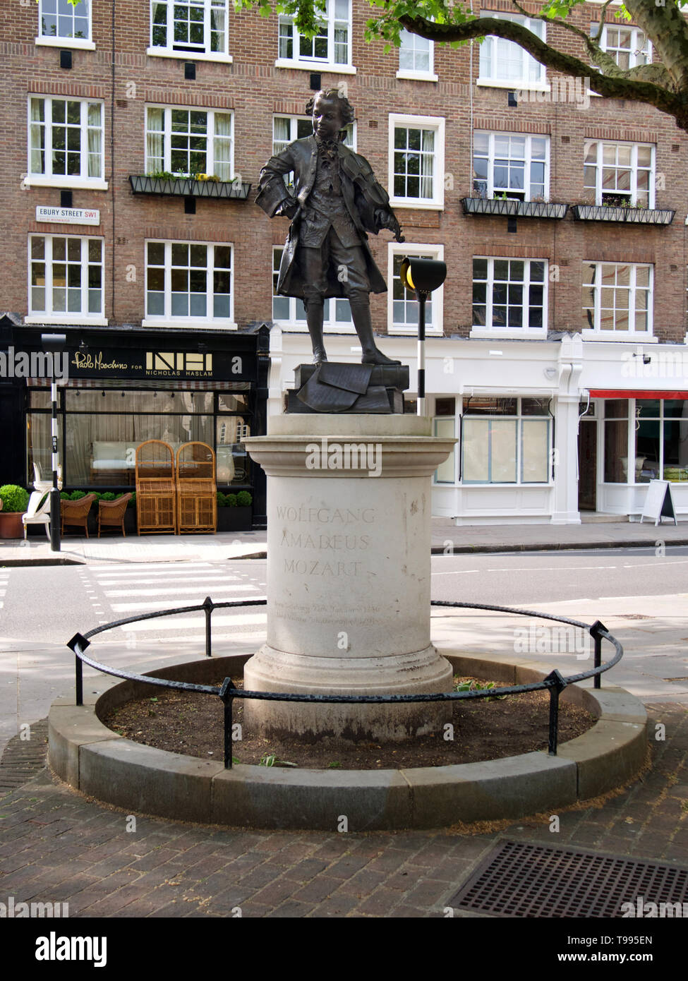 Statue of Mozart in London's Belgravia Stock Photo