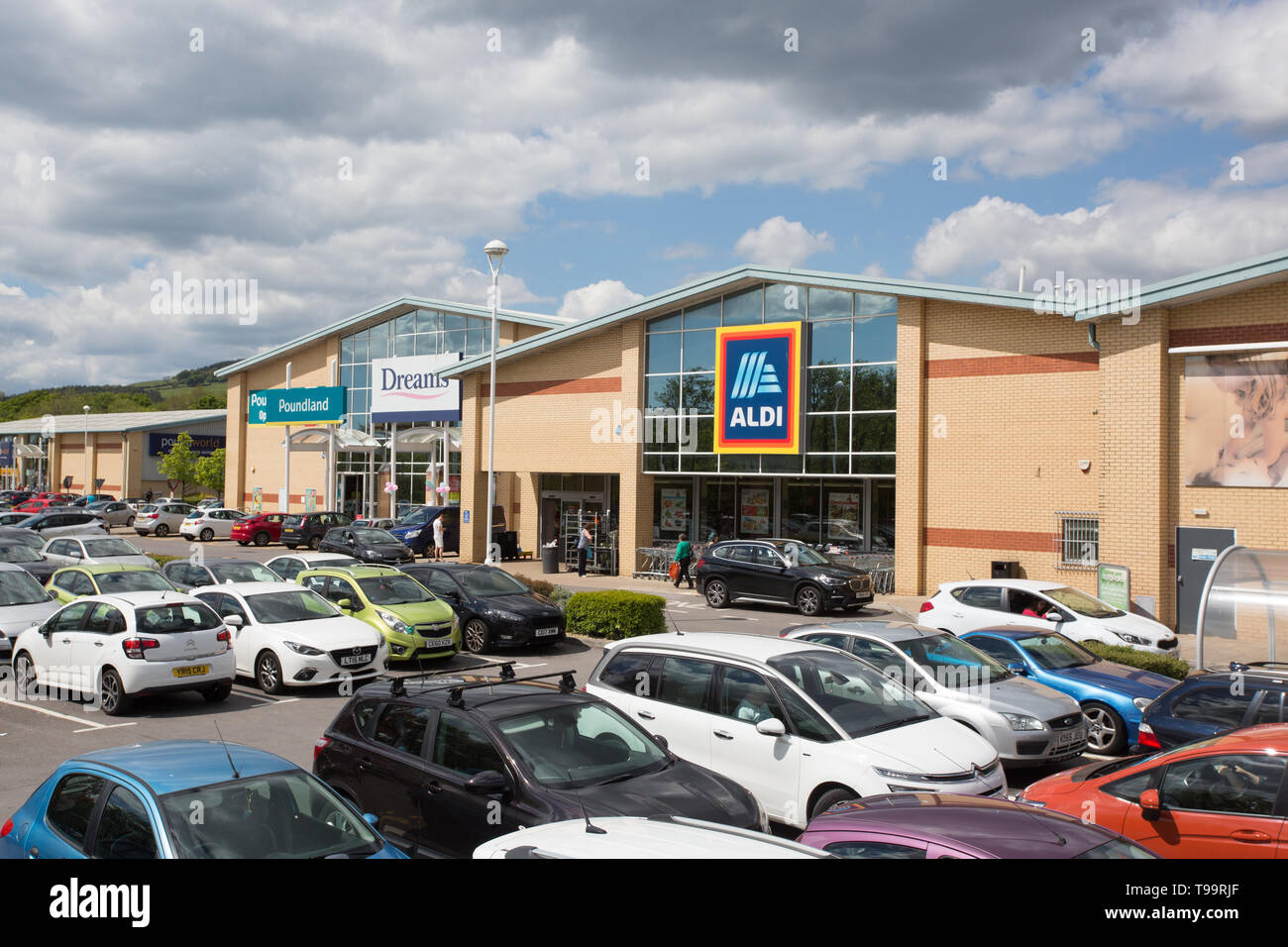 Vale Retail Park, Llantrisant Stock Photo Alamy
