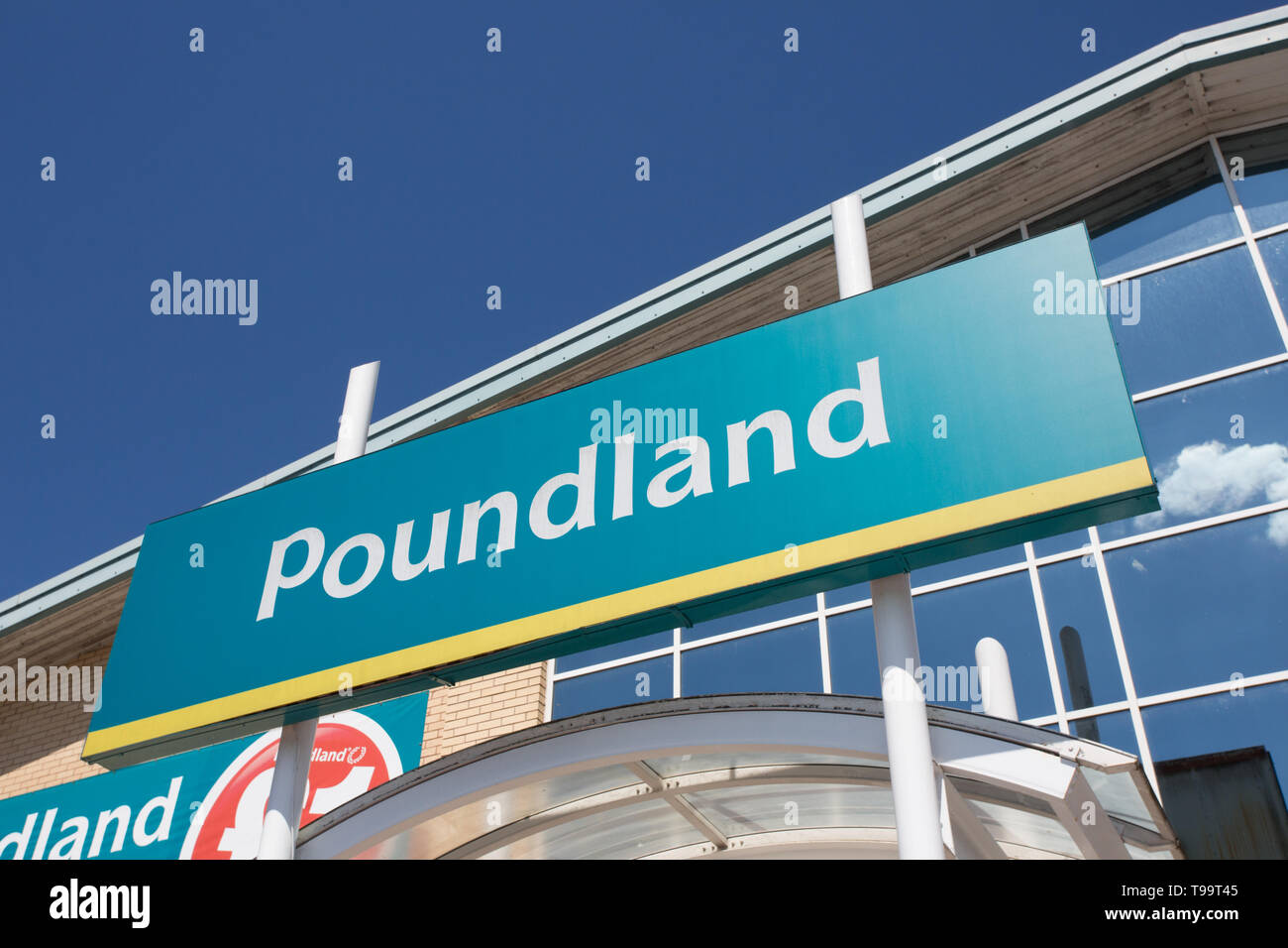 Poundland, Glamorgan Vale Retail Park, Llantrisant Stock Photo