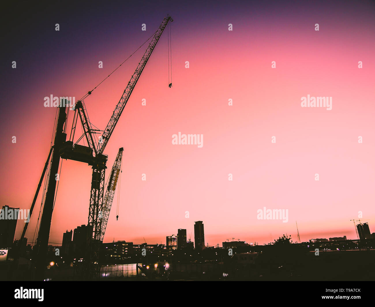Tall cranes constructions hi-res stock photography and images - Alamy