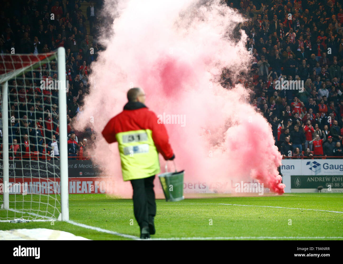 Doncaster rovers football club hires stock photography and images Alamy