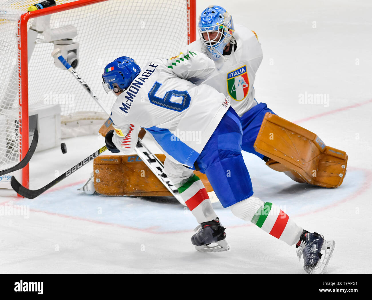Bratislava, Slovakia. 17th May, 2019. Goalie of Italy MARCO DE FILIPPO ROIA receives goal during the Ice Hockey World Championships group B match between Czech Republic and Italy in Bratislava, Slovakia, May 17, 2019. At left is SEAN MCMONAGLE of Italy. Credit: Vit Simanek/CTK Photo/Alamy Live News Stock Photo