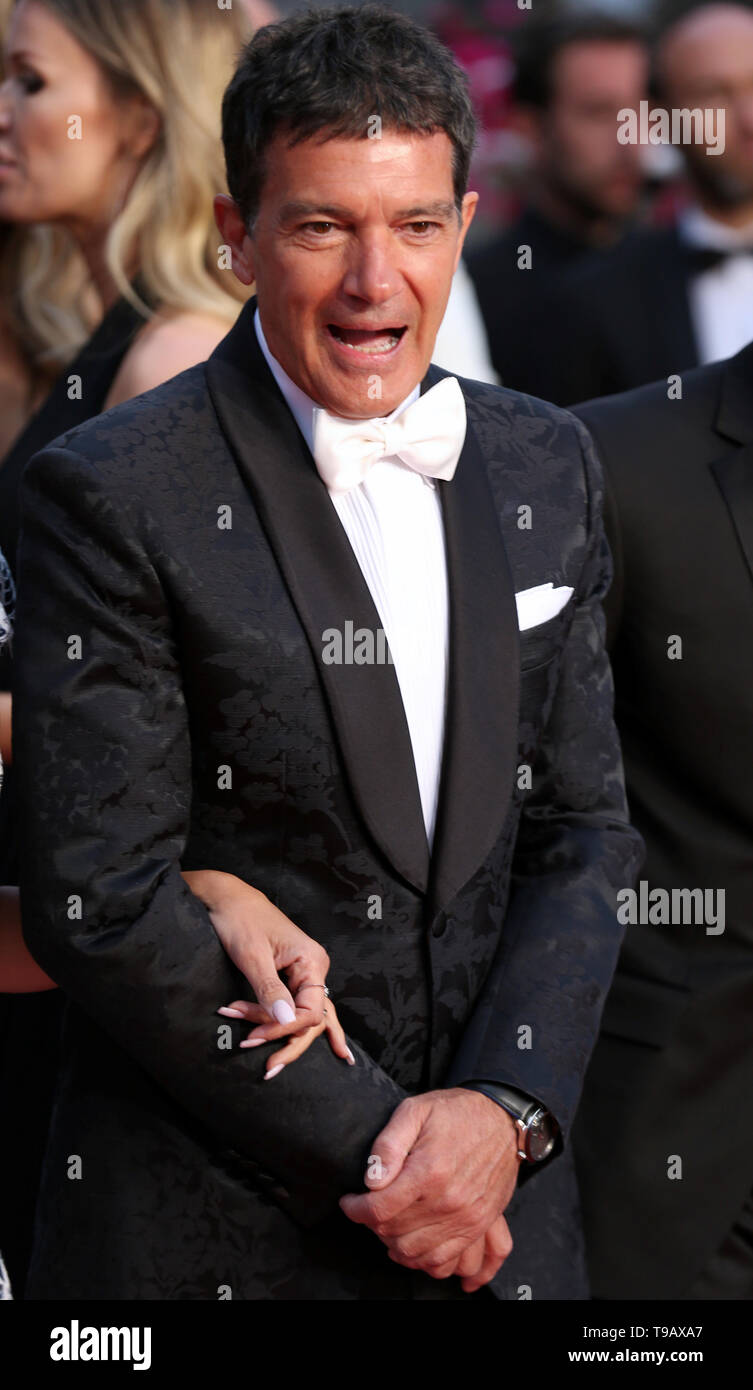 Cannes, France. 17th May, 2019. CANNES, FRANCE - MAY 17: Antonio Banderas attends the screening of 'Pain And Glory (Dolor Y Gloria/ Douleur Et Gloire)' during the 72nd Cannes Film Festival ( Credit: Mickael Chavet/Alamy Live News Stock Photo