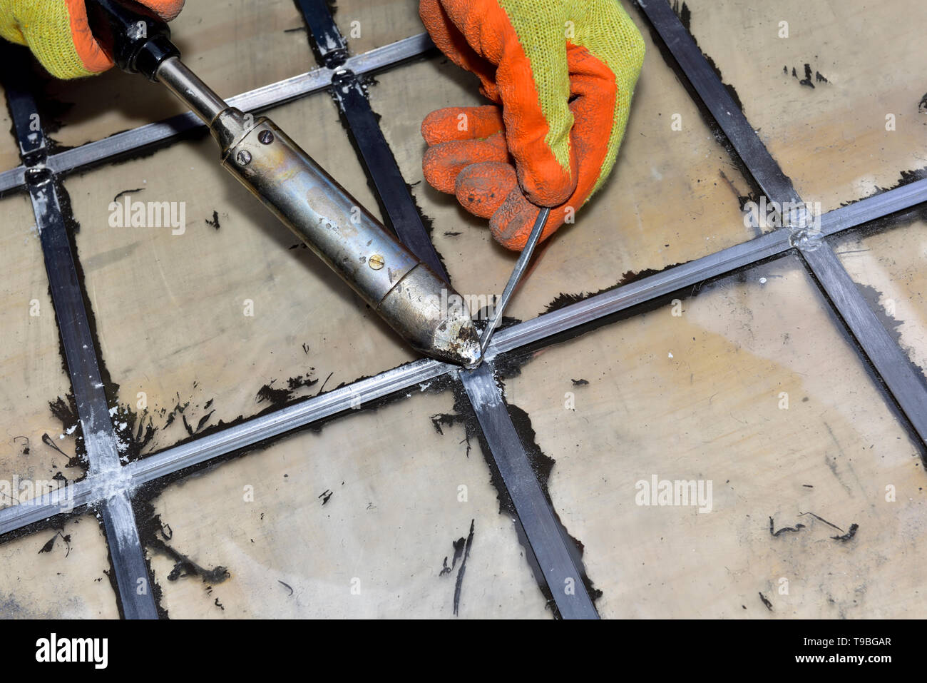 Soldering hires stock photography and images Alamy
