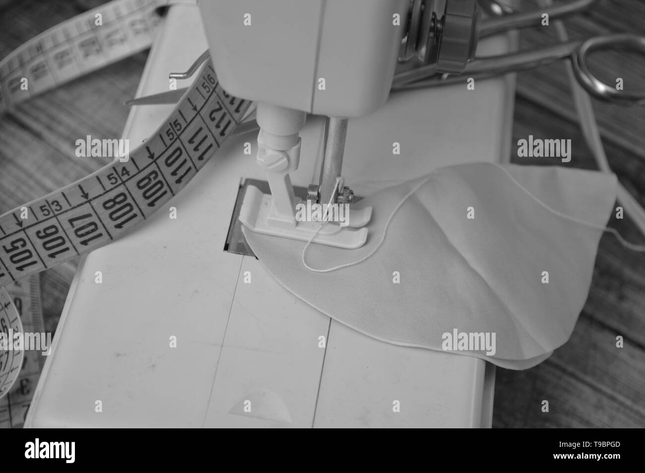 clothes sewing machine tailoring fashion tailor Stock Photo Alamy