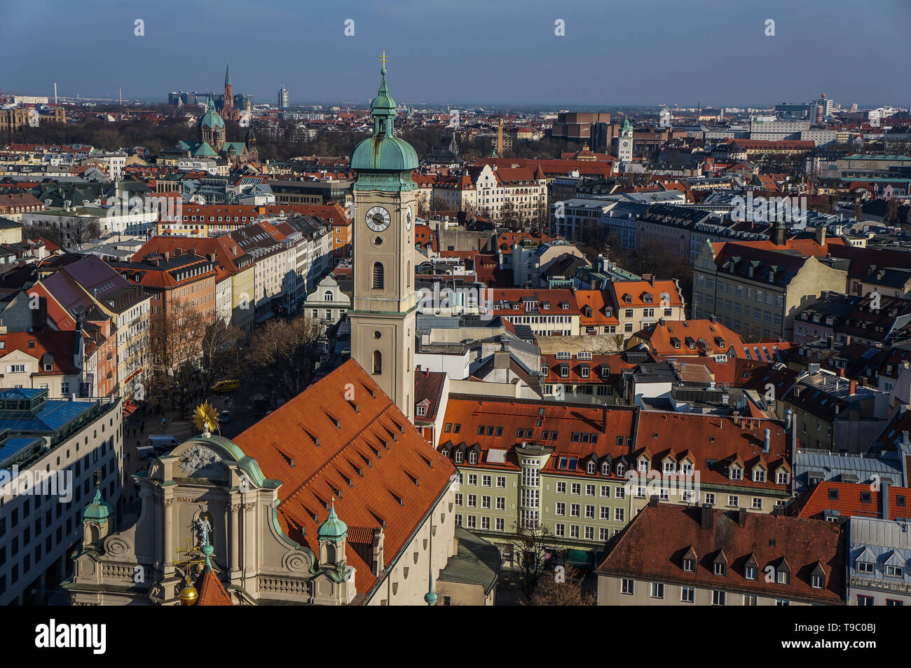 Scenic panorama of the Old Town architecture of Munich Stock Photo - Alamy