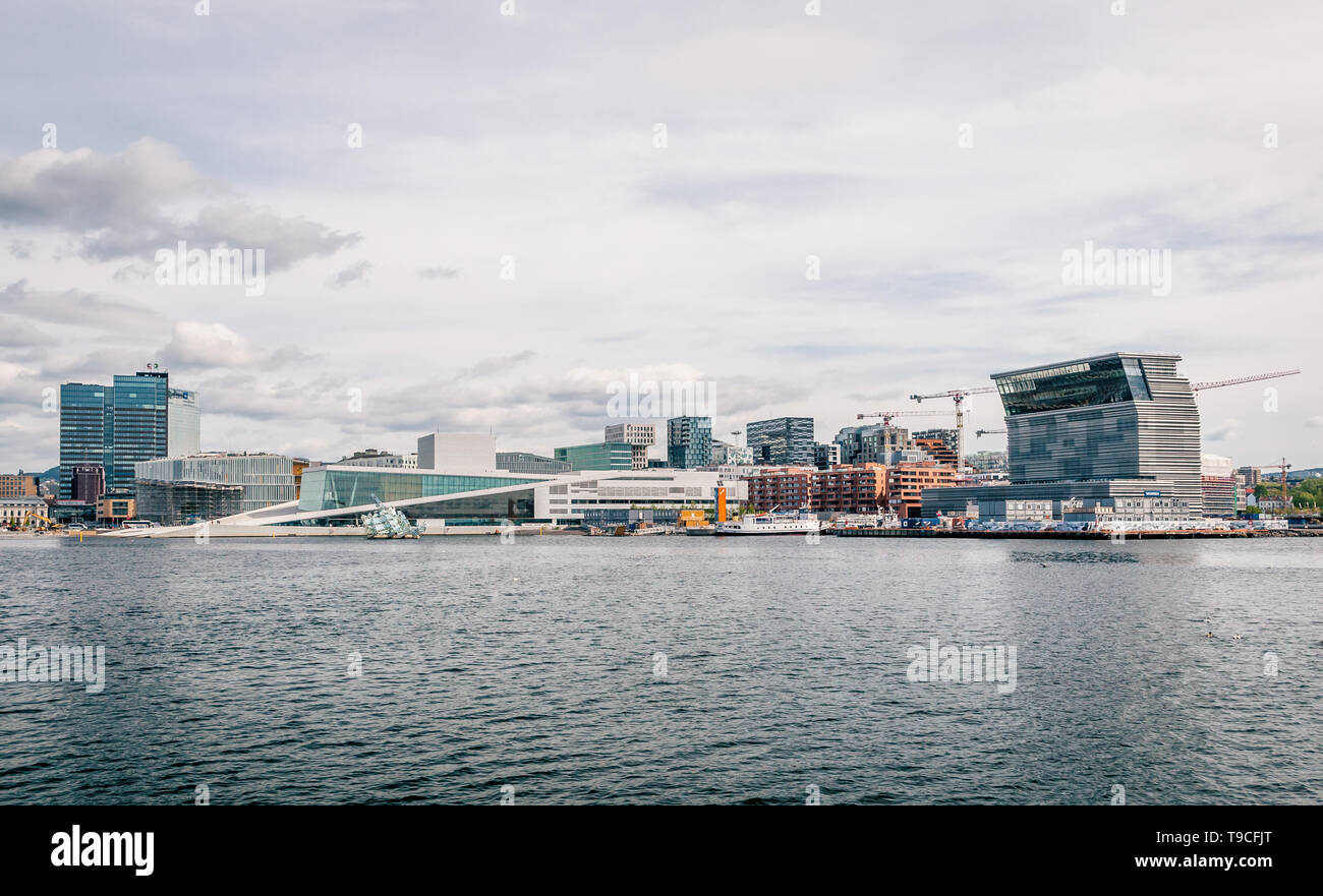 Oslo Opera House High Resolution Stock Photography and Images - Alamy