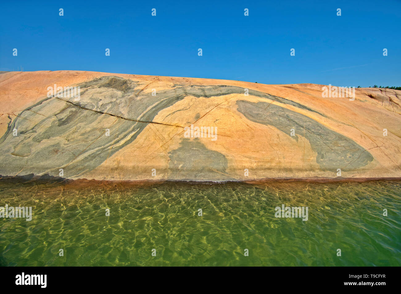 Precambrian Shield rock along Georgian Bay (Lake Huron) Killarney ...