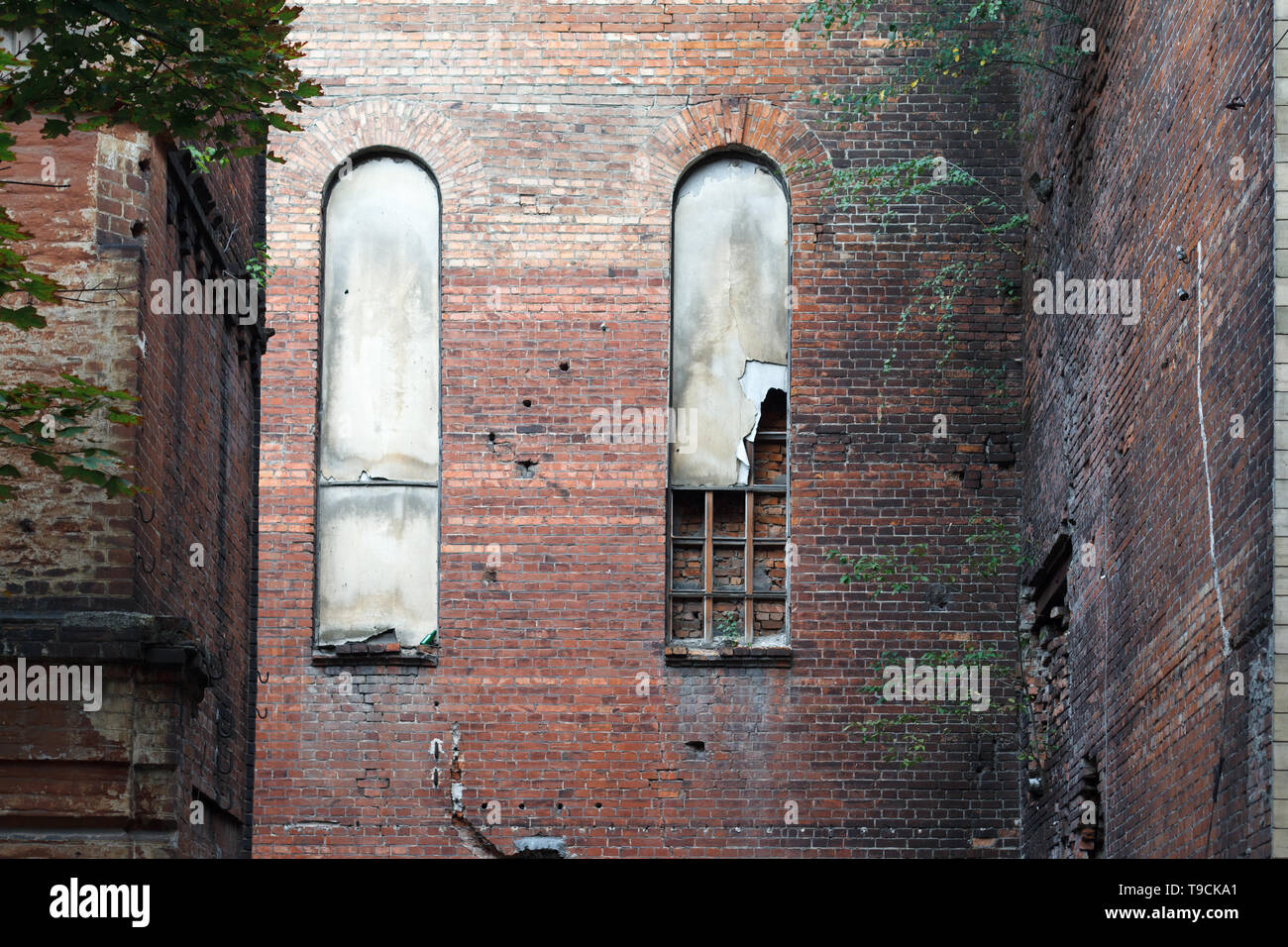 Double Arched Windows High Resolution Stock Photography and Images - Alamy