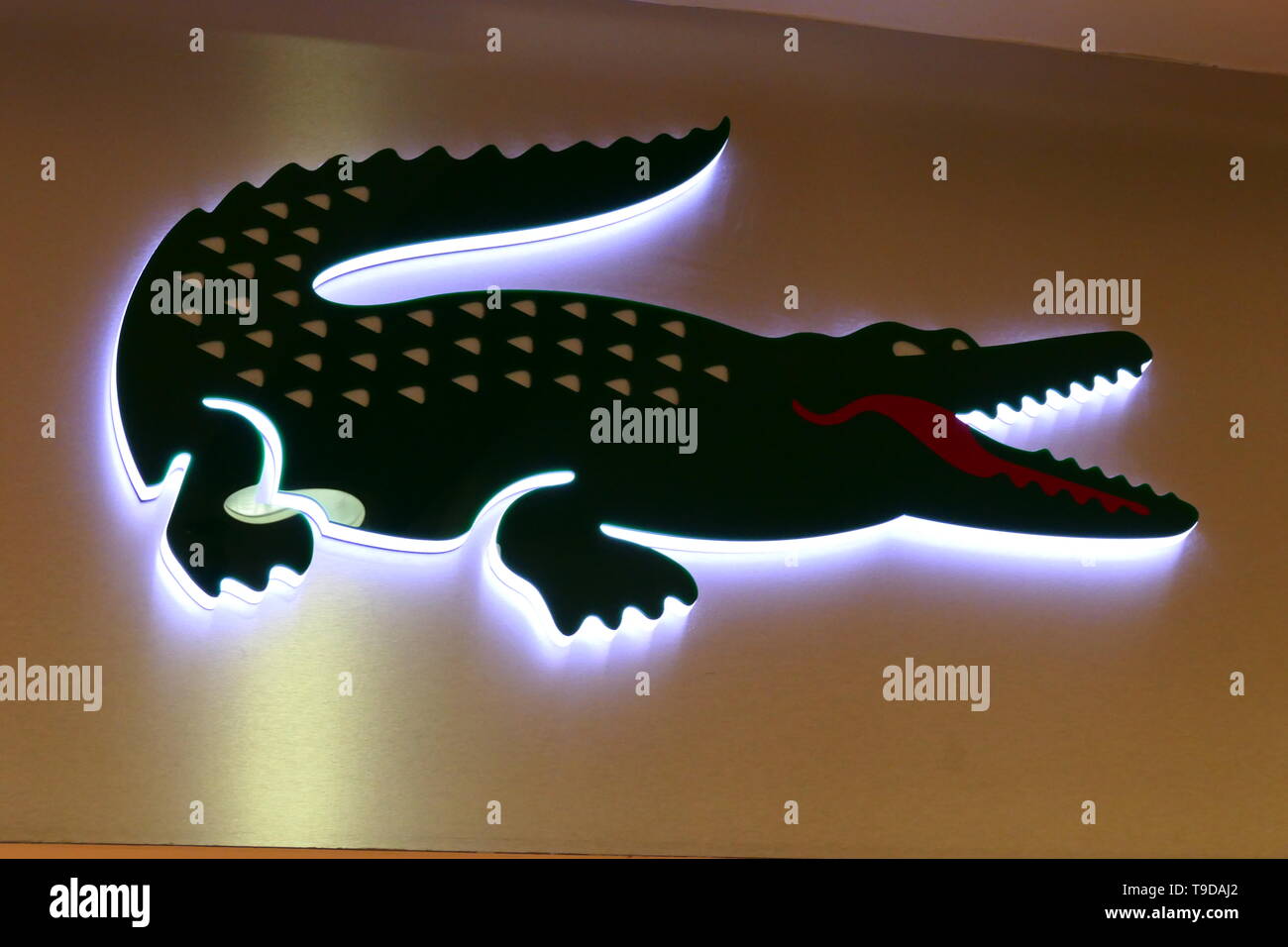 Lacoste crocodile hi-res stock photography and images - Alamy