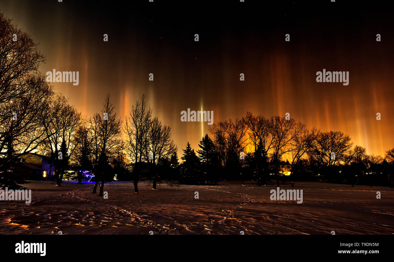 Light pillars phenomena hires stock photography and images Alamy