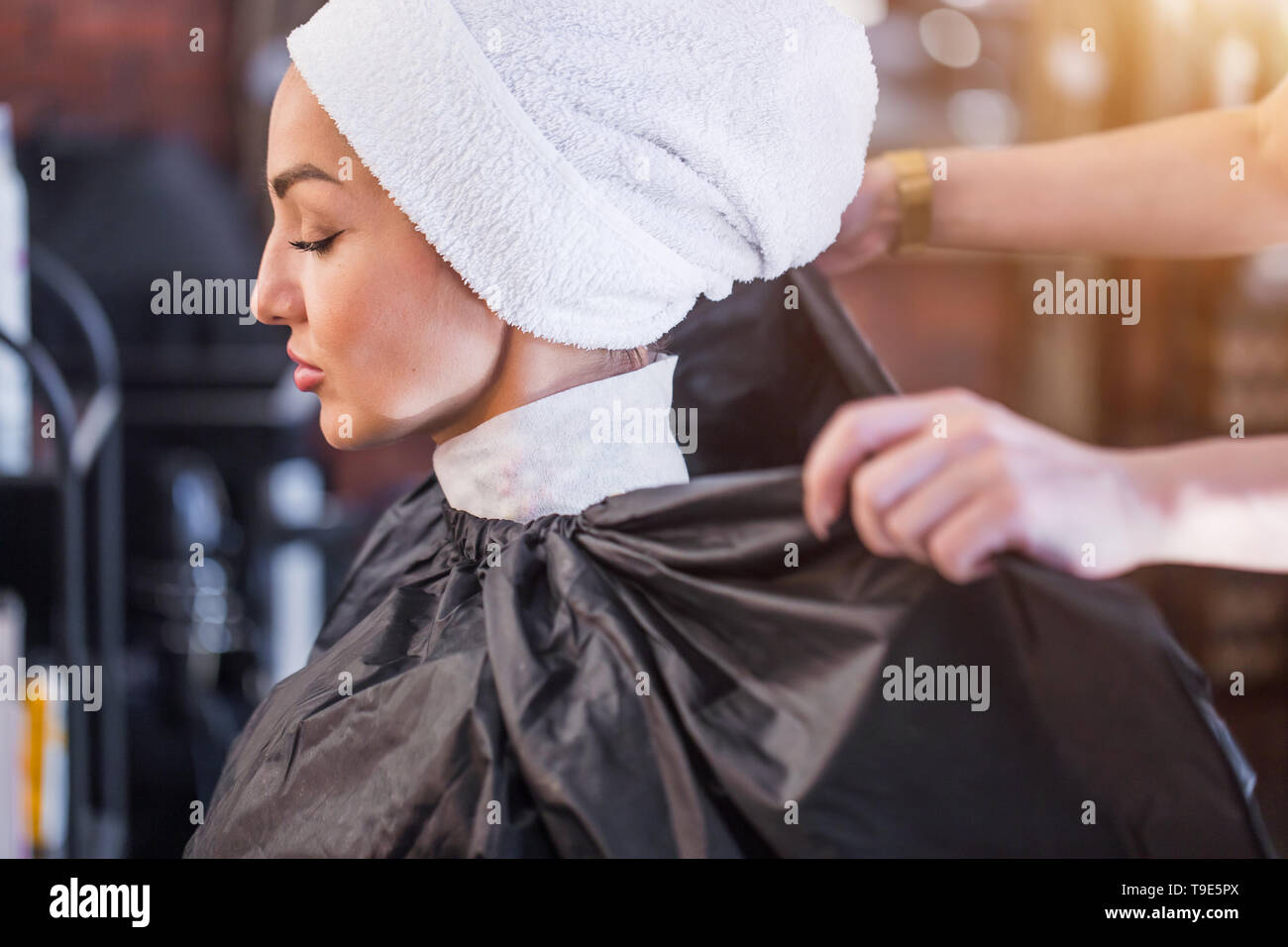 Hairdressing salon reception hires stock photography and images Alamy