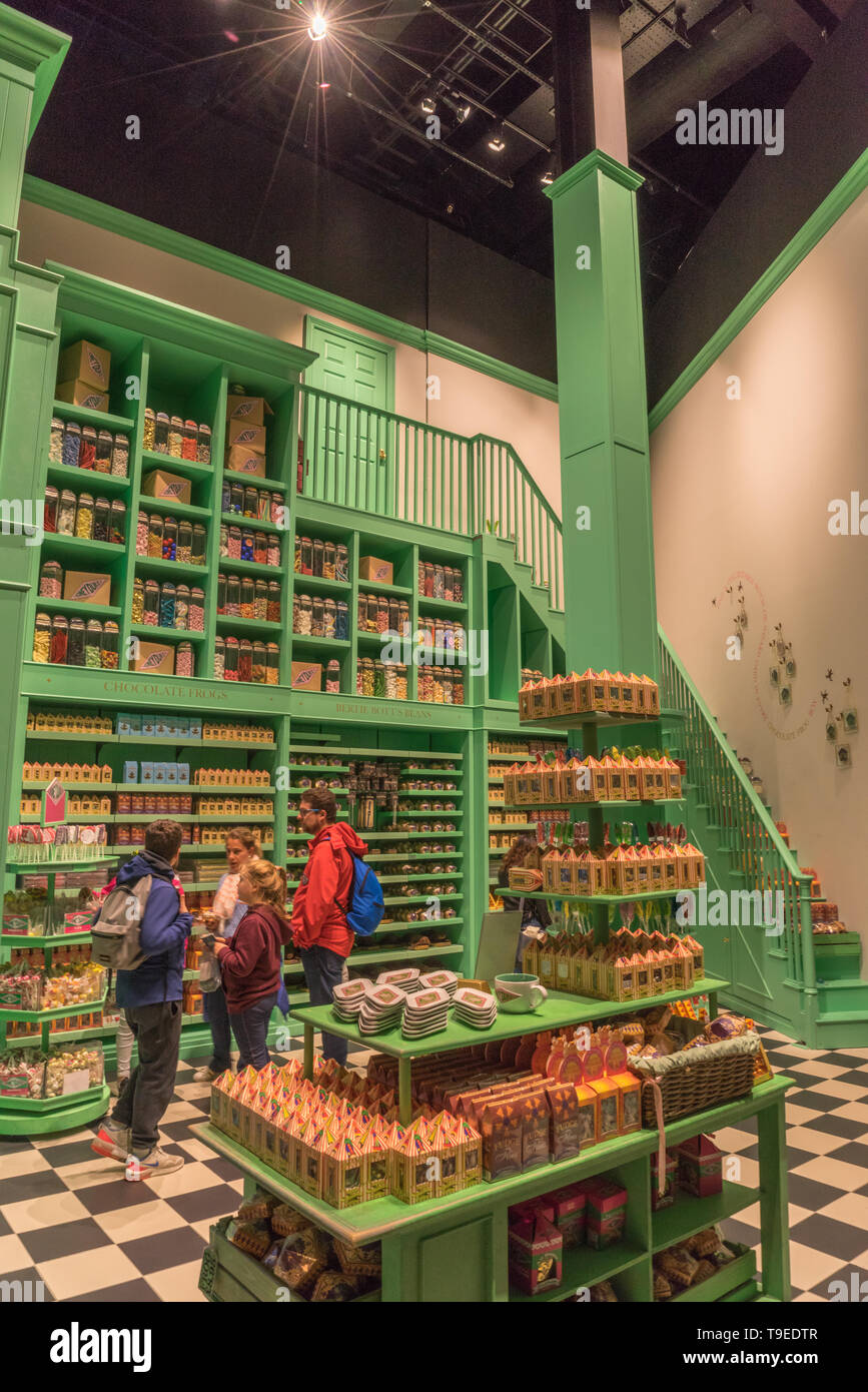 Visitors in a themed sweet/candy shop at Warner Bros. Studio Tour 'The Making of Harry Potter' Leavesden, London, UK Stock - Alamy