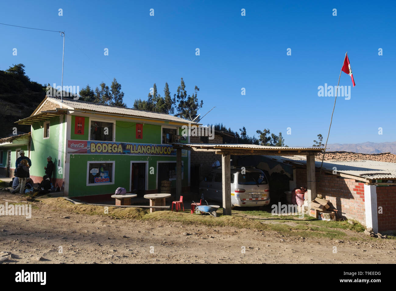 Restaurant Bodega Llanganuco on our way to Laguna 69 from Huaraz, Ancash Region, Peru Stock Photo