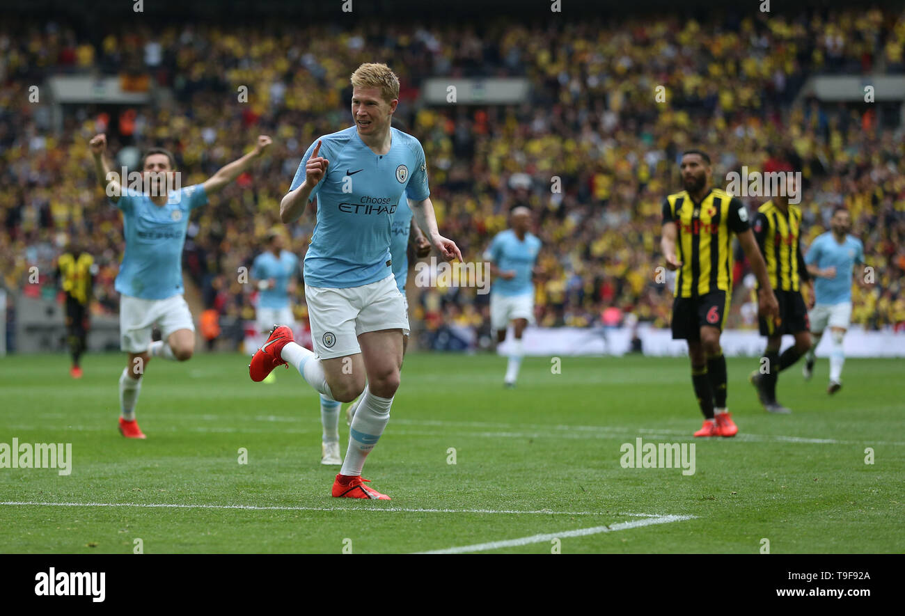 London, UK. 18 May 2019 Manchester City's Kevin De Bruyne celebrates scoring to make it 3-0 during the Emirates FA Cup Final between Manchester City and Watford at the Wembley Stadium in London. 18 May 2019. EDITORIAL USE ONLY. No use with unauthorized audio, video, data, fixture lists, club/league logos or 'live' services. Online in-match use limited to 120 images, no video emulation. No use in betting, games or single club/league/player publications. Credit: James Boardman / Alamy Live News Stock Photo