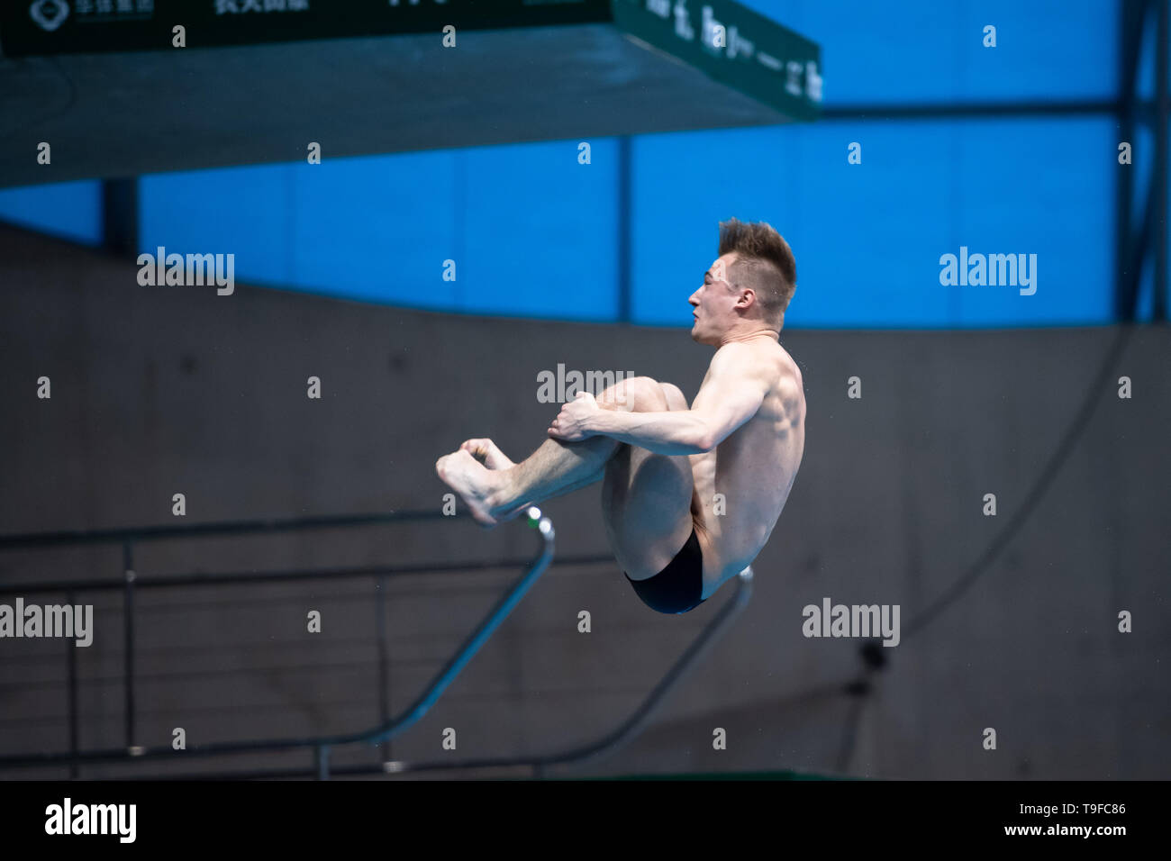 London, UK. 18th May, 2019. Jack Laugher of Great Britain competes in Men’s 3m Springboard Final during FINA/CNSG Diving World Series Final at London Aquatics Centre on Saturday, 18 May 2019. London England.  Credit: Taka G Wu/Alamy Live News Stock Photo